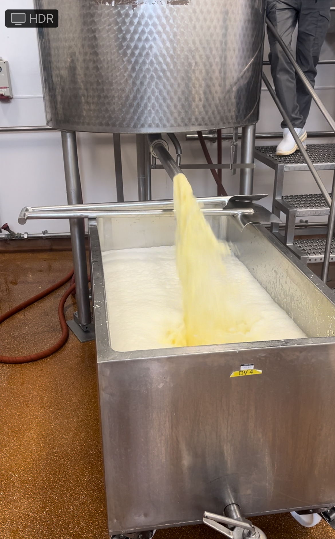 The press, a 25kg wheel coming out of the form